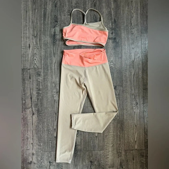 Colorblock Leggings and Top Set - Picture 2 of 4